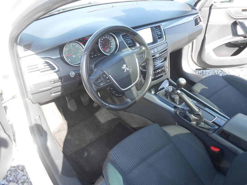 Peugeot 508 NAVI, 172tkm,PANORAMA - fotka 24 z 34