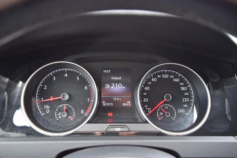 Volkswagen Golf Variant (2020) 1.5TSI 110kw HLBMT TAŽ LED KAM - fotka 32 z 49