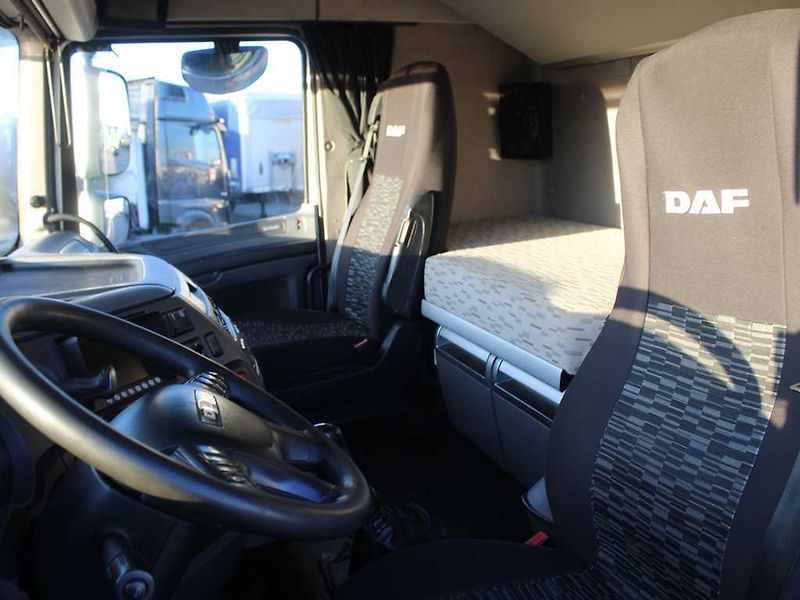 DAF XF 460, EURO 6, 8X2, 2X ZVEDACÍ N - fotka 12 z 32