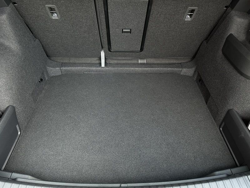 Škoda Karoq 2.0TDi DSG 4x4 150PS Matrix-LE - fotka 43 z 45