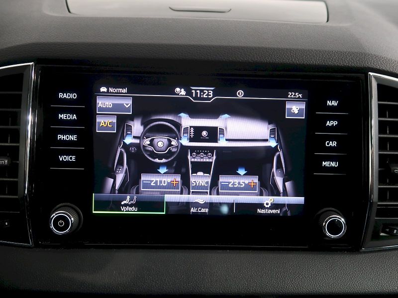 Škoda Karoq (2022) STYLE 2.0TDI 110KW - fotka 24 z 37