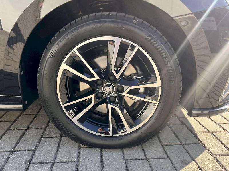 Škoda Fabia (2025) Monte Carlo 1.0TSi 85kW DSG A7 - fotka 12 z 24