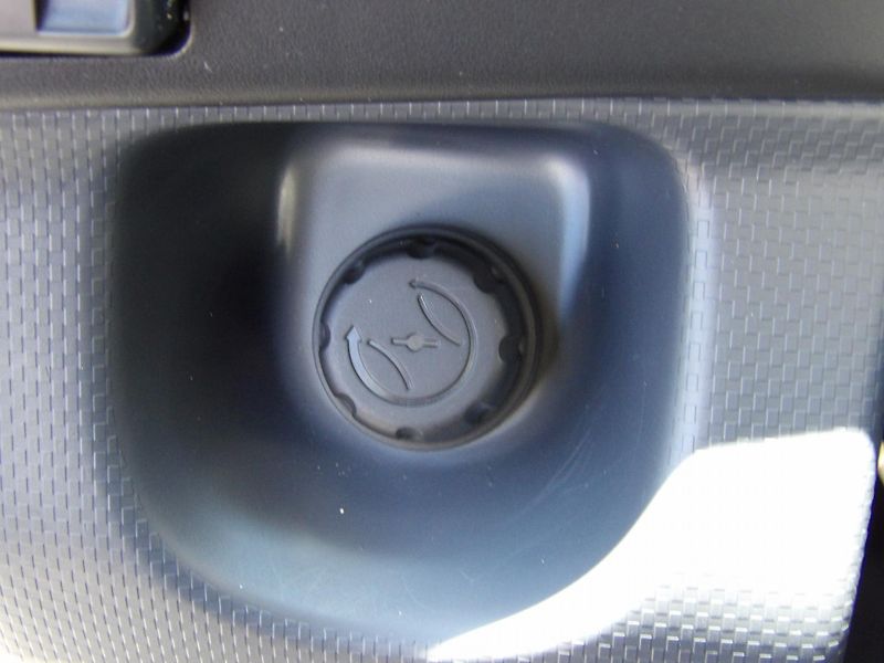 Isuzu M27 (2026) 3,0L, hákový nosič kontejnerů - fotka 19 z 23