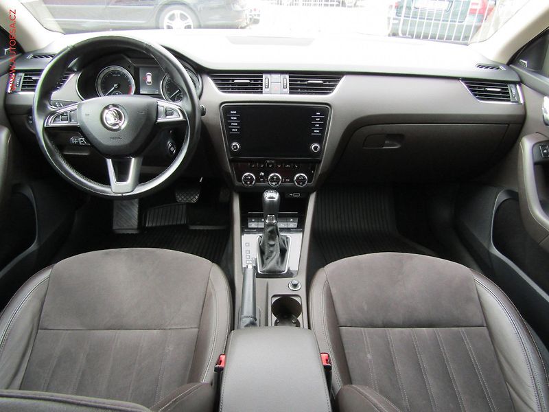Škoda Octavia (2018) 2.0 TDi 4x4, ČR, DSG, navi - fotka 8 z 20
