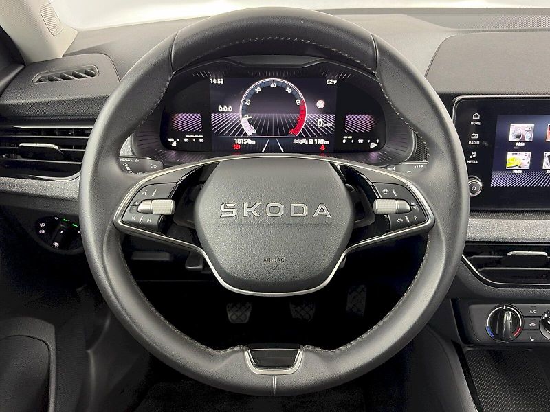 Škoda Scala (2025) 1.0TSI 85kW Selection - fotka 9 z 26