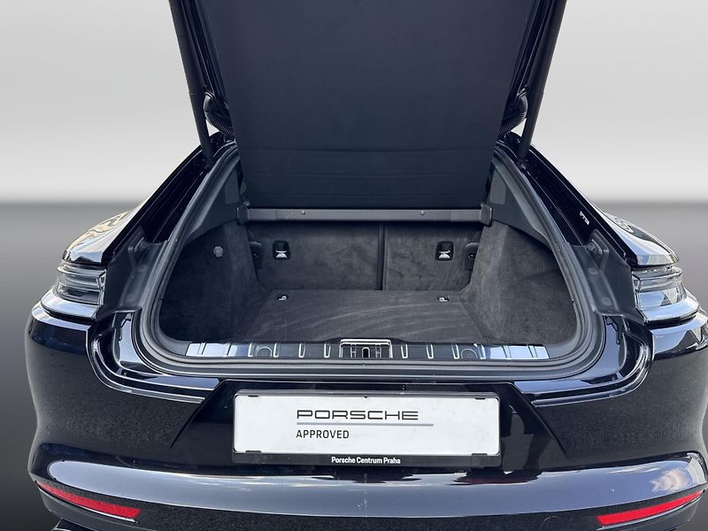 Porsche Panamera GTS - fotka 26 z 30