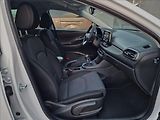 Hyundai i30 1.0 T-Gdi Family Smart Kombi - náhled 14