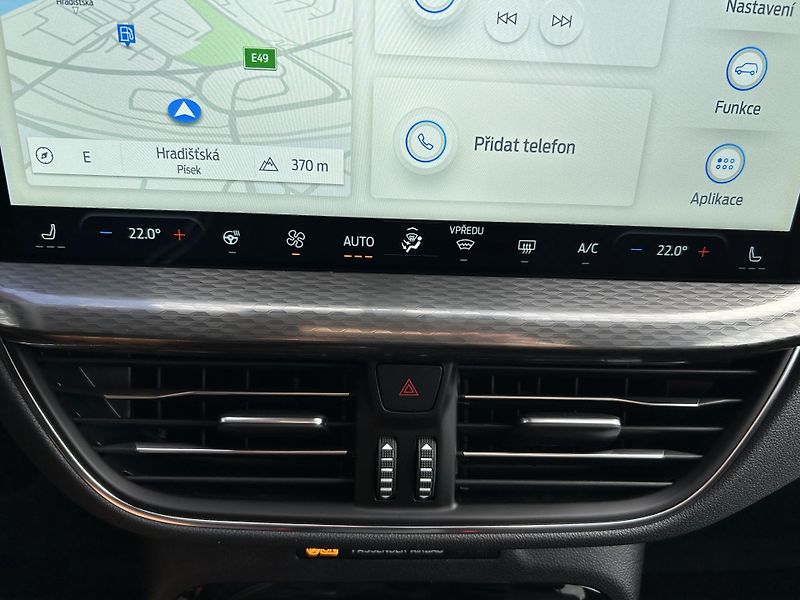 Ford Kuga Top Edition 2.5 PHEV 178kW - fotka 36 z 39
