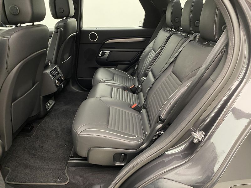 Land Rover Discovery D300 SE R-DYNAMIC AWD AUT - fotka 17 z 39