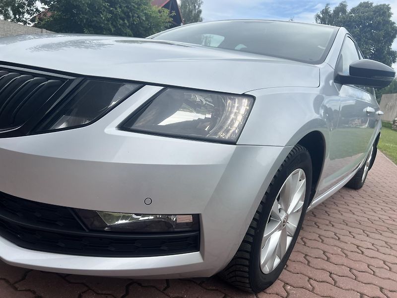 Škoda Octavia 1.5TSI 110KW,STYLE,DSG,ALU,DPH - fotka 10 z 43
