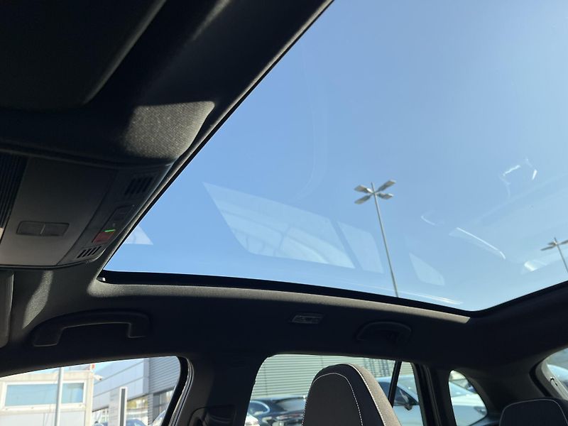 Škoda Scala 1.0 TSi 85 kW MONTE CARLO - fotka 18 z 23
