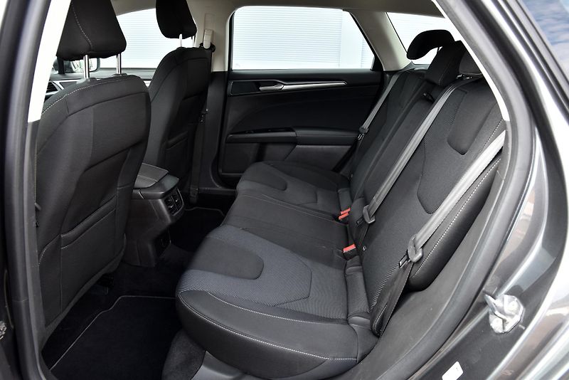 Ford Mondeo 2.0 TDCi 6st,NAV,KLIMA,TEMP,TZ - fotka 39 z 49