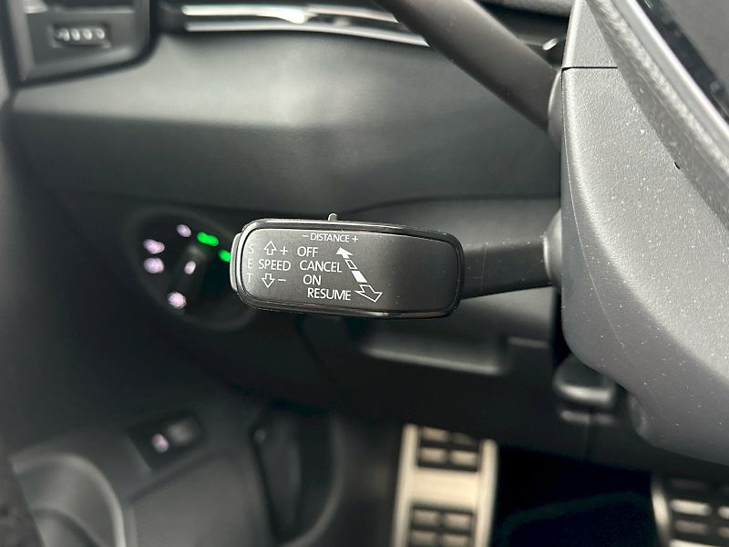 Škoda Karoq (2025) DSG 2.0TDI 110kW 4x4 SportLine - fotka 26 z 35