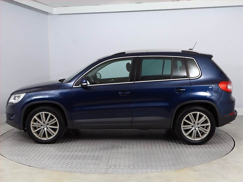 Volkswagen Tiguan (2009) 2.0 TDI, 4X4, Automat - fotka 3 z 18