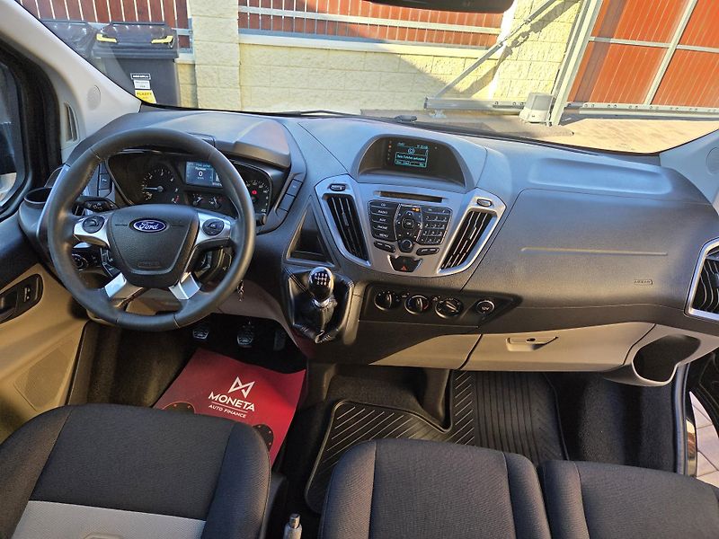 Ford Transit Custom 2.2TDCI L2 114kw 6míst - fotka 21 z 42