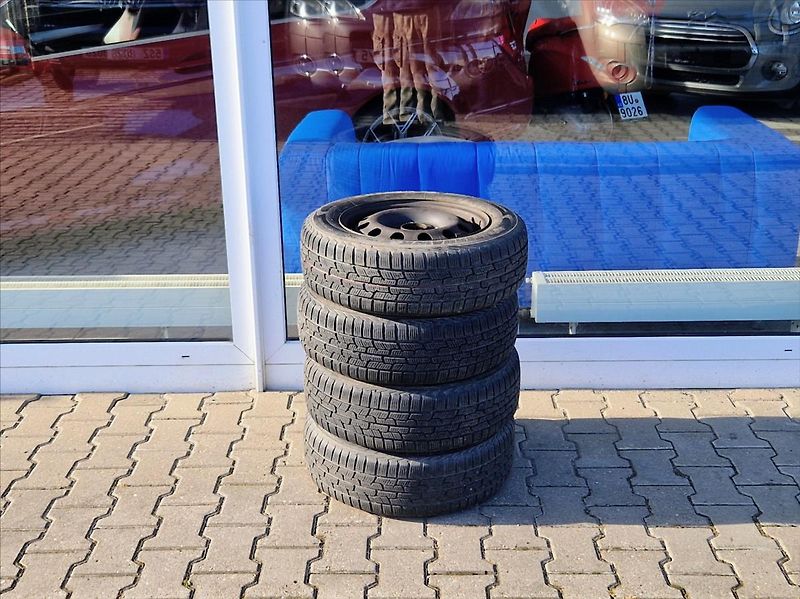 Ford Fusion 1,4 i SENZORY AUTAC PO SERVISU - fotka 35 z 35