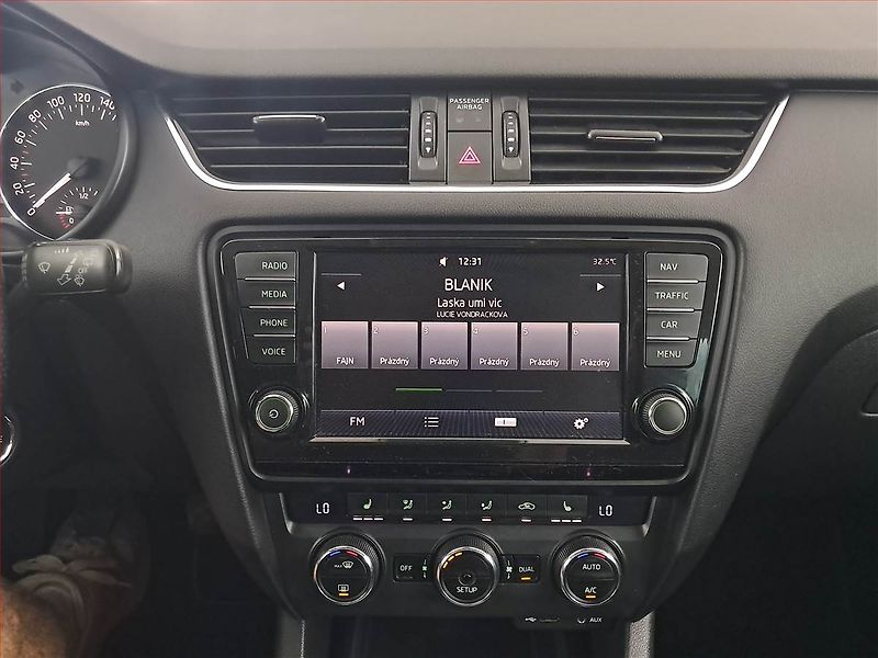 Škoda Octavia (2015) Elegance 2.0 TDI, Serv.kniha - fotka 12 z 17