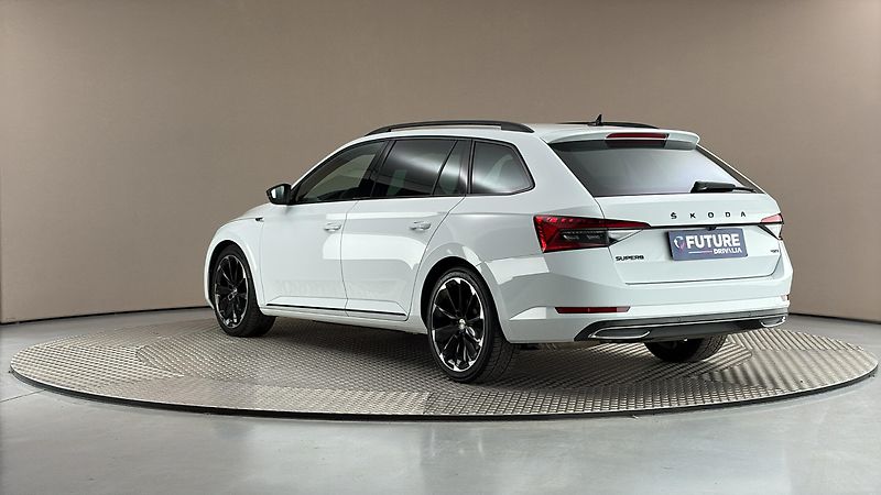 Škoda Superb 2.0 TDI DSG 4x4 Sportline Comb - fotka 2 z 29