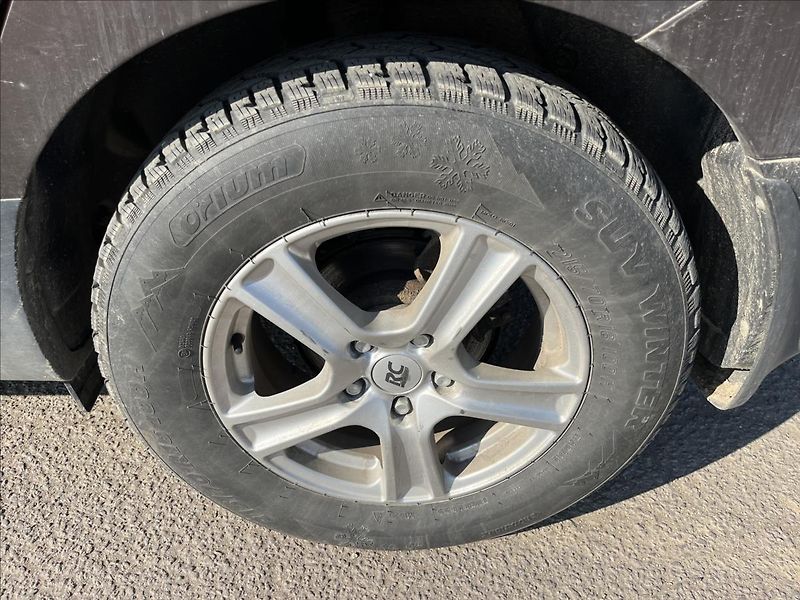 Hyundai ix35 1,7 CRDi 85KW KLIMA ALU 2xKOLA - fotka 30 z 31