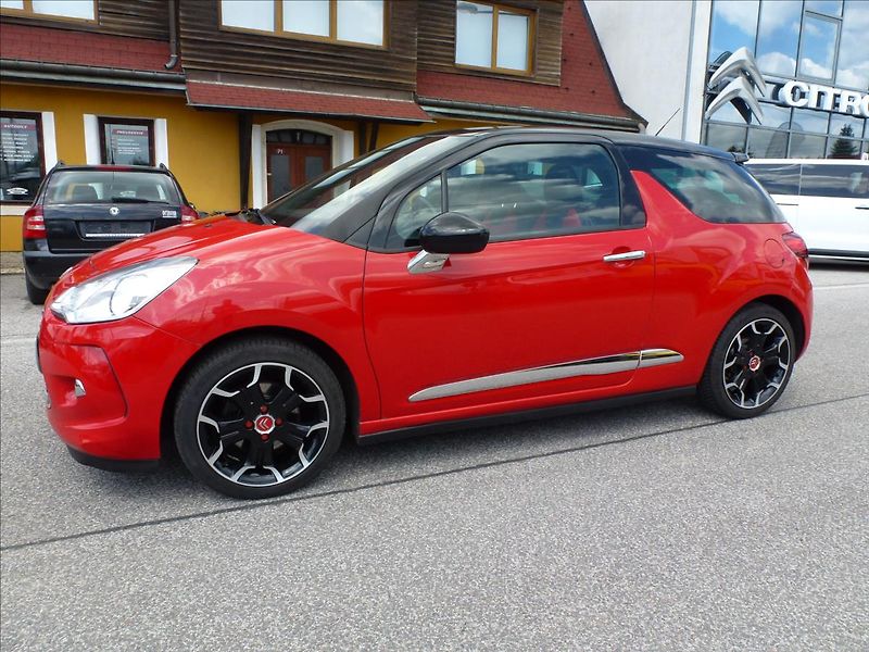 Citroën DS3 1,6 16V VTi THP SportChic - fotka 15 z 46