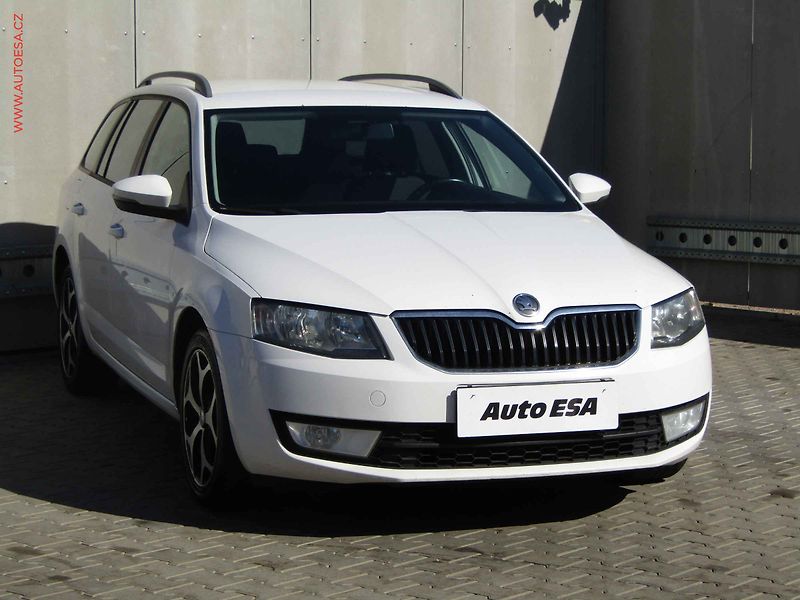 Škoda Octavia (2014) 1.6 TDi, ČR, LED, AC - fotografie inzerátu