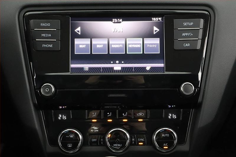 Škoda Octavia (2019) 1.5 TSI, Automat, ČR,1.maj - fotka 9 z 13
