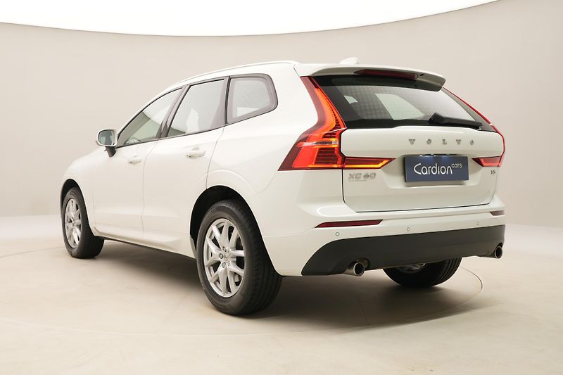 Volvo XC60 T5 MOMENTUM AUT CZ - fotka 10 z 43