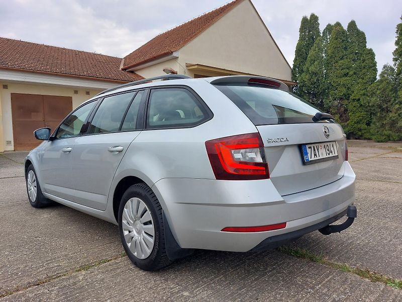 Škoda Octavia 2,0 TDi 110kw STYLE Manuál - fotka 6 z 19