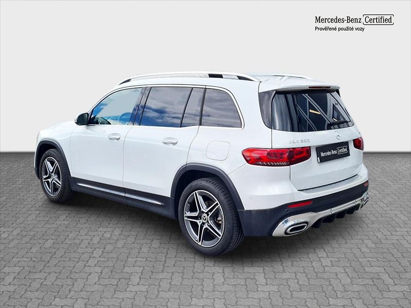 Mercedes-Benz GLB 200 4MATIC AMG Line - fotka 3 z 22