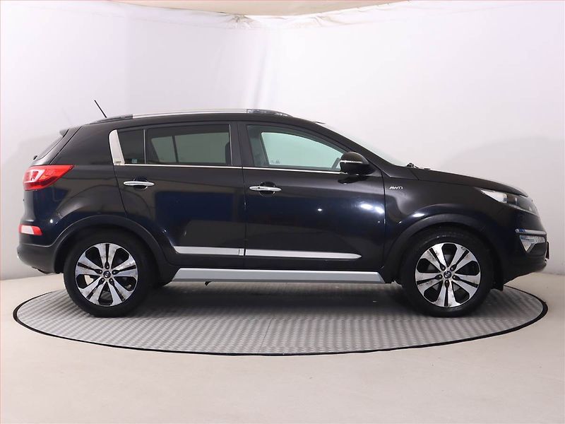 Kia Sportage (2012) 2.0 CRDi, 4X4, Automat, Navi - fotka 6 z 20
