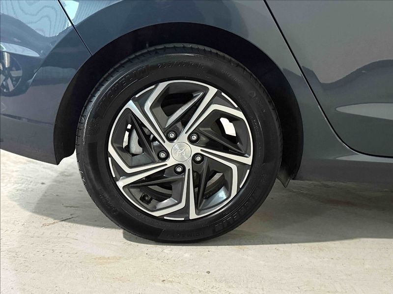 Hyundai i30 1,0 T-GDI SMART AT - fotka 12 z 19