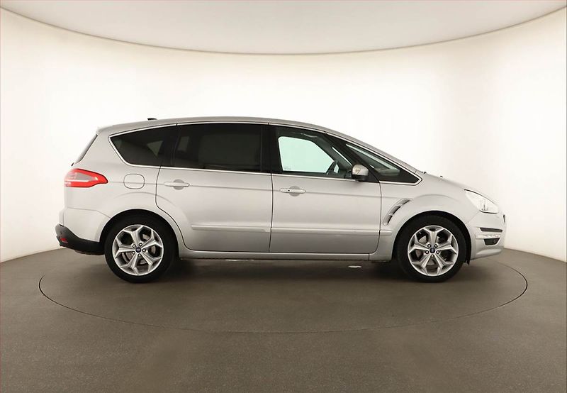 Ford S-MAX (2013) Titanium 2.2 TDCi, Automat - fotka 6 z 19