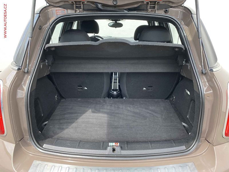Mini Countryman (2011) 1.6 i, AC - fotka 7 z 15