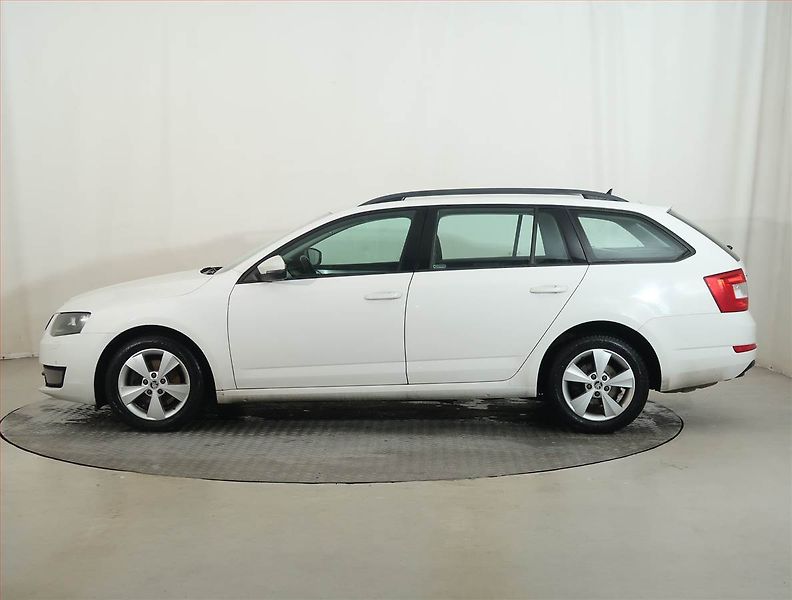 Škoda Octavia (2017) Style Plus 1.6 TDI, 4X4, ČR - fotka 3 z 16