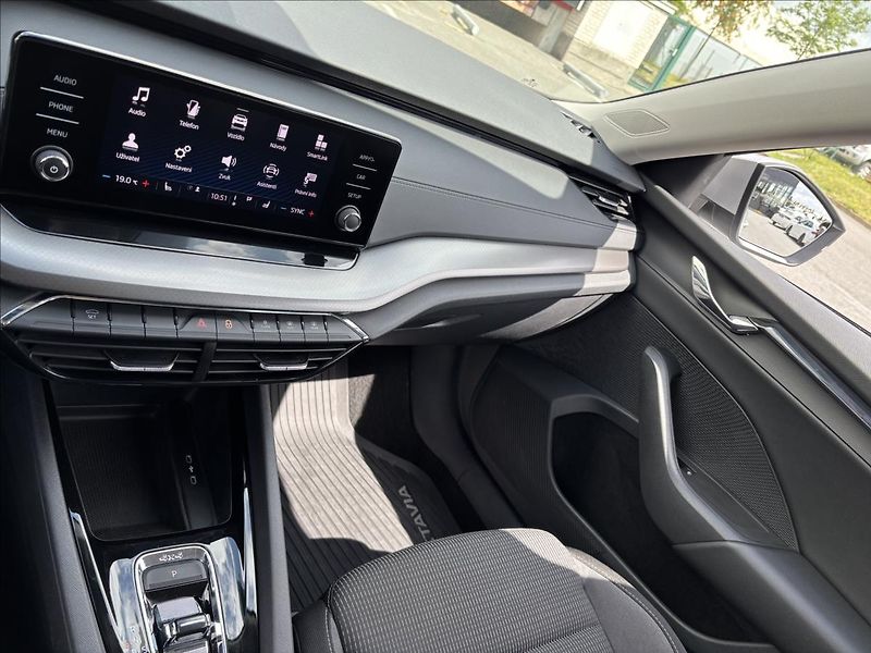 Škoda Octavia 2,0 TDI 110kW Ambition DSG 4x4 - fotka 42 z 42