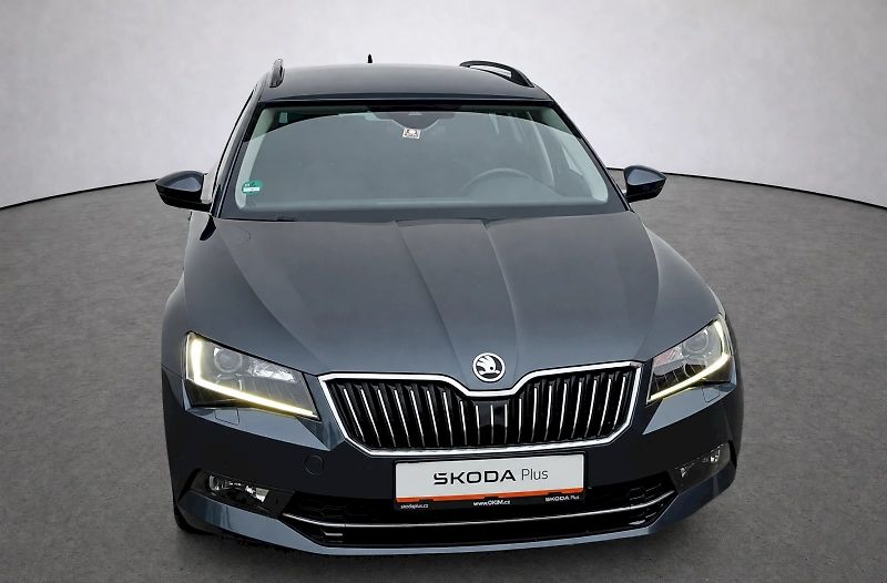 Škoda Superb (2015) Combi Ambition Business  2,0 T - fotka 4 z 36