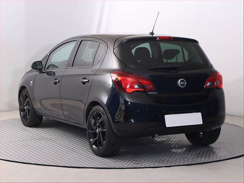 Opel Corsa (2018) 1.4, Automat, Serv.kniha - fotka 4 z 19