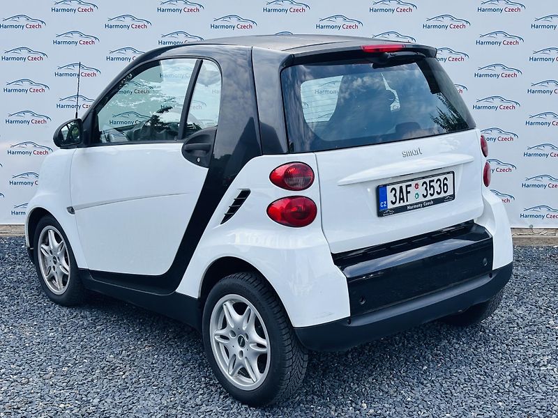 Smart Fortwo (2008) 1.0i COUPE 45 - fotka 3 z 5