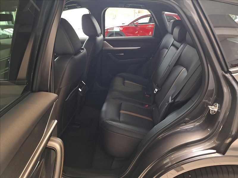 Mazda CX-60 2.5 PHEV 327k AWD AT8 HOMURA P - fotka 4 z 17