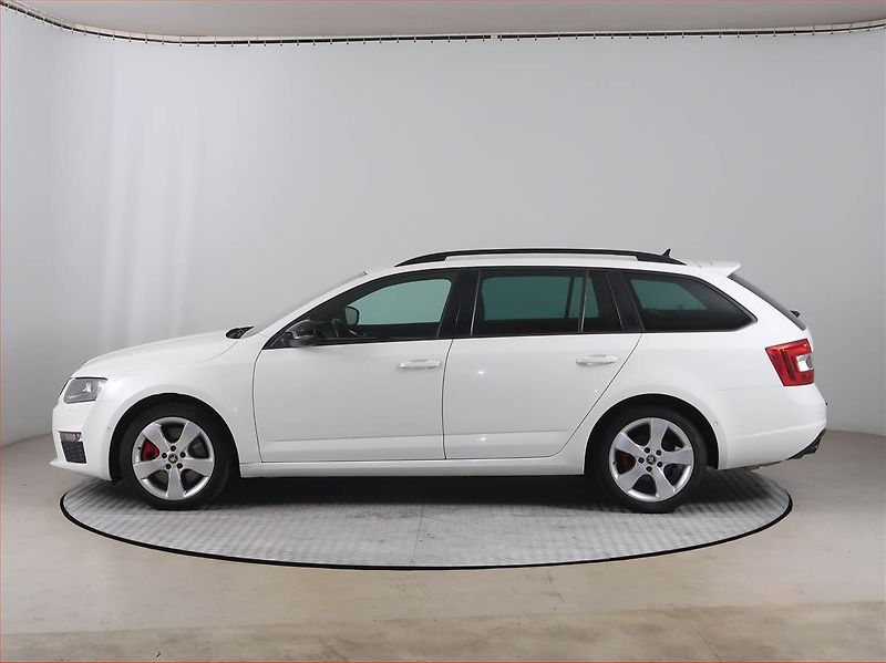 Škoda Octavia (2015) RS 2.0 TDI, Automat, Navi - fotka 3 z 18