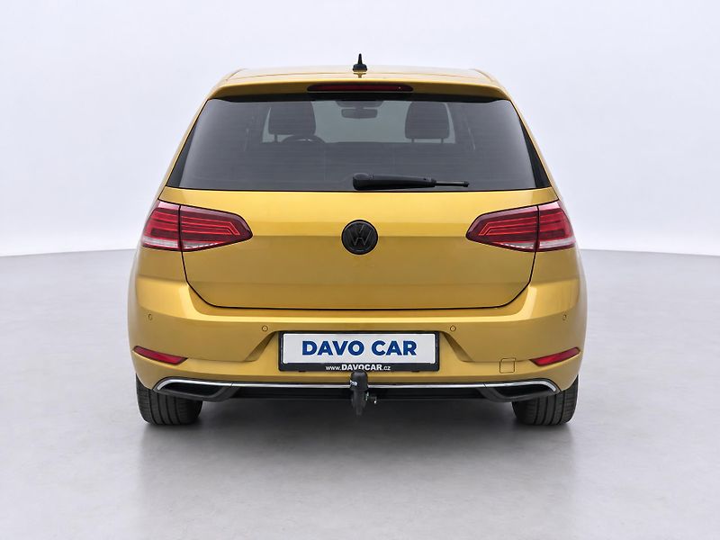 Volkswagen Golf 2,0 TDI 110kW Comfort Navigace - fotka 6 z 24