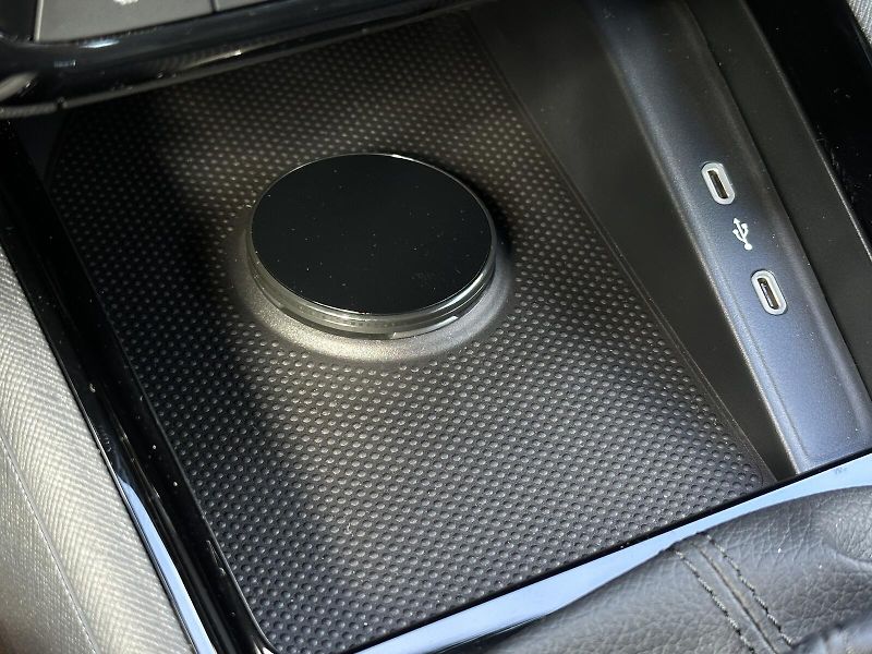 Škoda Kamiq 1.5TSi DSG Monte Carlo 150PS M - fotka 37 z 47