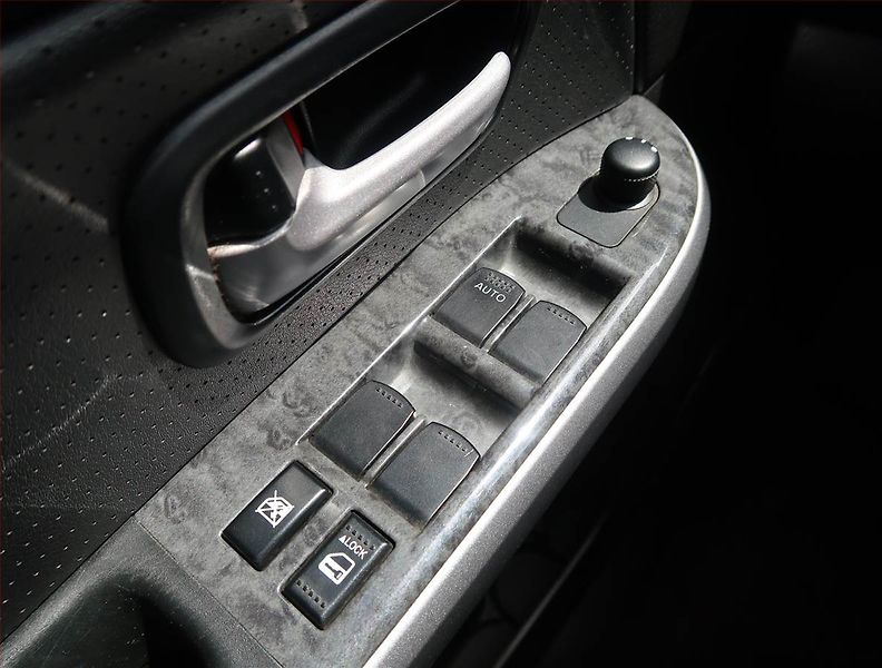 Suzuki Grand Vitara (2008) 2.4 VVT, LPG, 4X4, Automat - fotka 15 z 15