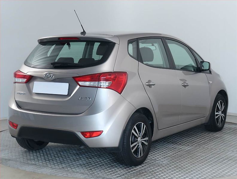 Hyundai ix20 (2015) 1.4 CRDi, Serv.kniha - fotka 5 z 16
