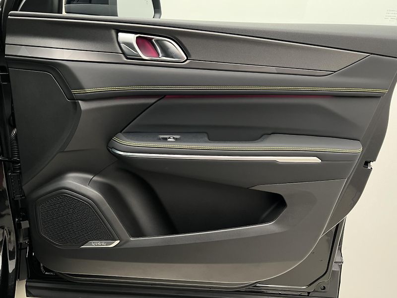 Lynk & Co 01 MORE PHEV AUT CZ 1.maj - fotka 55 z 55