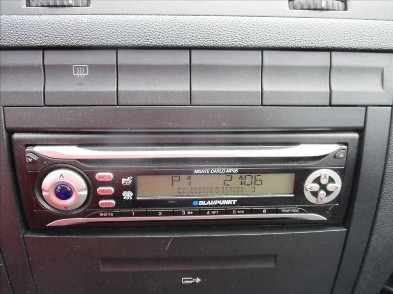 Škoda Fabia 1,4 i 16v, eleg.,klima,servis, - fotka 16 z 33
