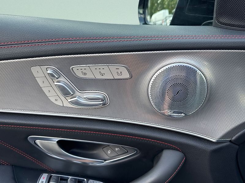 Mercedes-Benz Třídy E E43 AMG 4MATIC - fotka 15 z 21