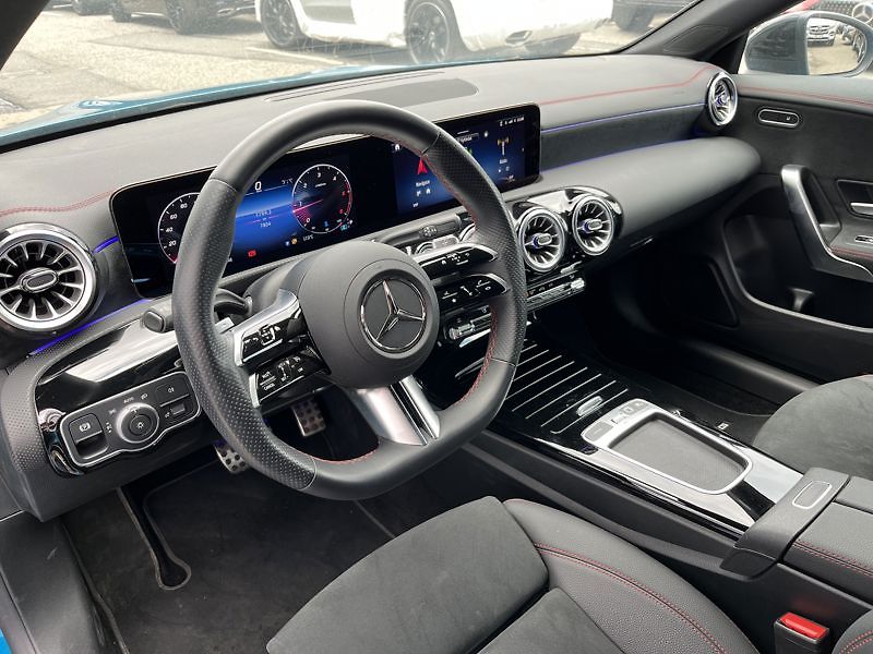 Mercedes-Benz CLA 180d kupé AMG Line Keyless - fotka 10 z 19