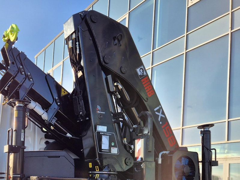 MAN TGM 26.320 VALNÍK S RUKOU HIAB 158 - fotka 14 z 14