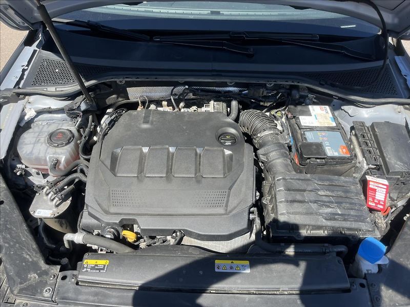 Volkswagen Passat 2,0 TDi 110KW DSG LED ELEGANCE - fotka 37 z 50